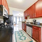 Chic 1 Bedroom Units Near Dilworth Holiday home *
