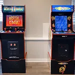 3Br Gem! Home Theater With Large Yard! 5 Miles To Airport And Uptown! Free Parking! Pets Ok!