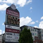 King Bed Apartment ► A+ Location ► Full Kitchen