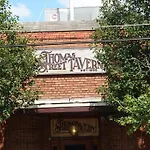 King Bed Apartment ► A+ Location ► Full Kitchen