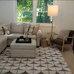 Plaza Shamrock *pied-a-terre* Newly Renovated! *