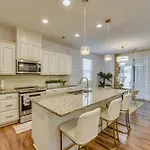 Charlotte Area Home Near Lake Wylie, Pets Welcome!