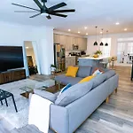 Ensuite King Bedroom