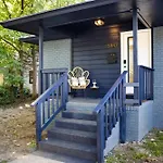 Plaza Shamrock *pied-a-terre* Newly Renovated! Charlotte