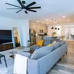 Ensuite King Bedroom