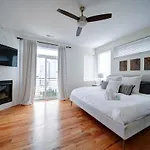 Luxe Townhome Rooftop Hot Tub Parking