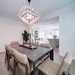 Luxury 4Br Escape - Premium Modern Comfort