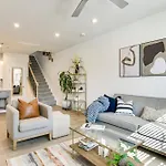 3 Mi To Lake Wylie! Modern Charlotte Townhome