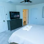 Homestay Ensuite King Bedroom *