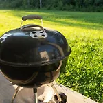 Cozy 3Br Retreat With Patio Prime Charlotte Spot