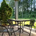 Cozy 3Br Retreat With Patio Prime Charlotte Spot