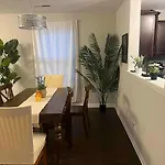 Spacious 4 Bedroom House In University Area Close To Pnc Pavilion