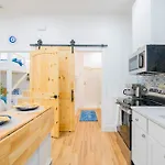 Teeni Santorini Hot Tub Sauna And Rl Therapy