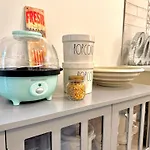 Hpthe Bungalowspectrumbojanglesfenced Yarddog