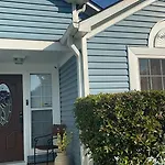 Grill Patio • Pet Friendly • 3br Holiday home