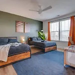 Holiday home 4br Townhouse King Bed Garage Northlake