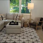 Plaza Shamrock *pied-a-terre* Newly Renovated! Holiday home