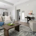 Landing Apartments - Zora University