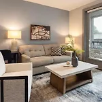 Landing Apartments - Thrive At University City