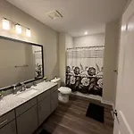The Retreat In Uptown