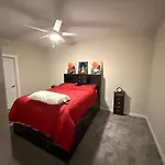 The Retreat In Uptown
