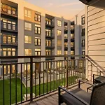 Urban Escape | Free Parking, Pool, Gym