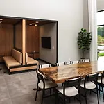 Landing Beautiful 1Bd Clubhouse Gym