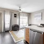 Skyline Serenity- Gym, Walk To Bars And Restaurants Apartment Charlotte