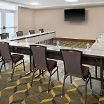 Fairfield Inn & Suites By Marriott Charlotte Airport
