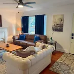 Villa House With Firepit Near Noda Plaza Midwood Lightrail Charlotte