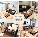 Qc Rooftop Retreat | Rooftop | Garage | Dog Park