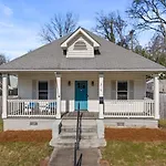 2Br Home With Fenced Backyard, Minutes To Uptown