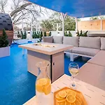 Venetian And Santorini Wellness Bundle *