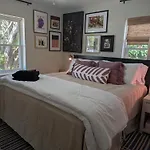 Holiday home Small Space, Big Personality W/ King + Queen Bed Charlotte