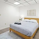 Holiday home Renovated 5br/3ba W/ Rec *