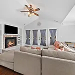 Rest And Rally Retreat 5br * Charlotte