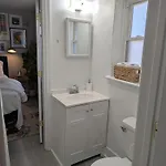Holiday home Small Space, Big Personality W/ King + Queen Bed *