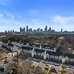 2Br Home With Fenced Backyard, Minutes To Uptown