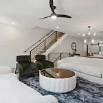 Luxury Build - King Beds - Minutes To Uptown Holiday home Charlotte