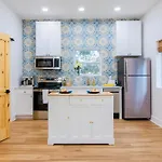 Holiday home Venetian And Santorini Wellness Bundle