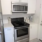 Holiday home Small Space, Big Personality W/ King + Queen Bed Charlotte