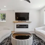 Luxury Build - King Beds - Minutes To Uptown