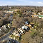 Holiday home Rest And Rally Retreat 5br