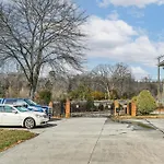 Aags Comfort Zone Guesthouse 5 Mi To Uncc!