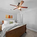Holiday home Rest And Rally Retreat 5br