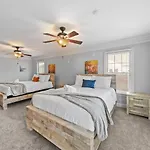 Rest And Rally Retreat 5br Holiday home