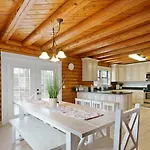 Holiday home Renovated 5br/3ba W/ Rec Charlotte