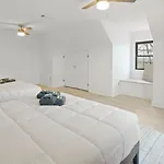 Renovated 5br/3ba W/ Rec Holiday home *