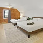 Renovated 5br/3ba W/ Rec