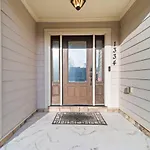 Rest And Rally Retreat 5br